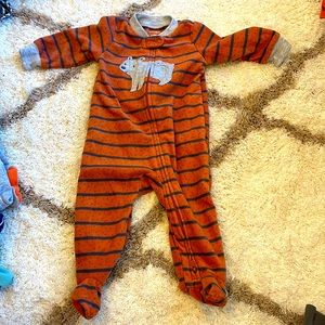 Simple Joys by Carter’s Fleece Bear Footie Pajamas 🐻